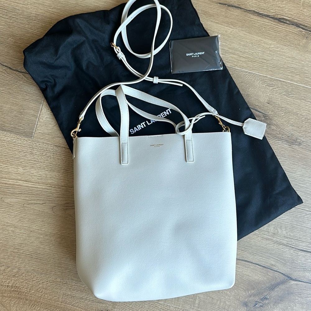 Saint Laurent Mini leather Toy tote calf Blanc Vintage